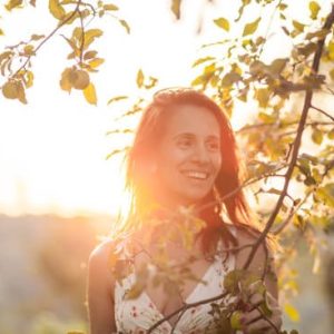 Pré-Ménopause et Yogathérapie : Un Renouveau pour les Femmes